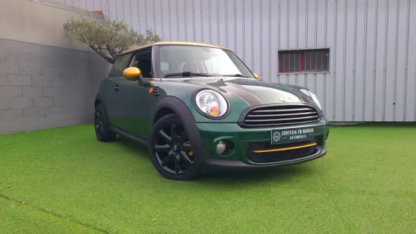 MINI 3 Portas Cooper D 2