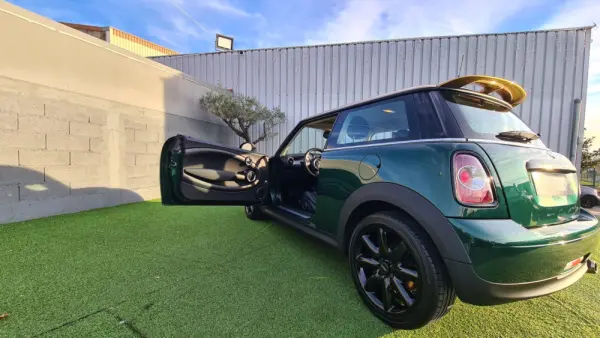 MINI 3 Portas Cooper D 7