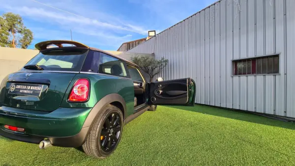 MINI 3 Portas Cooper D 8