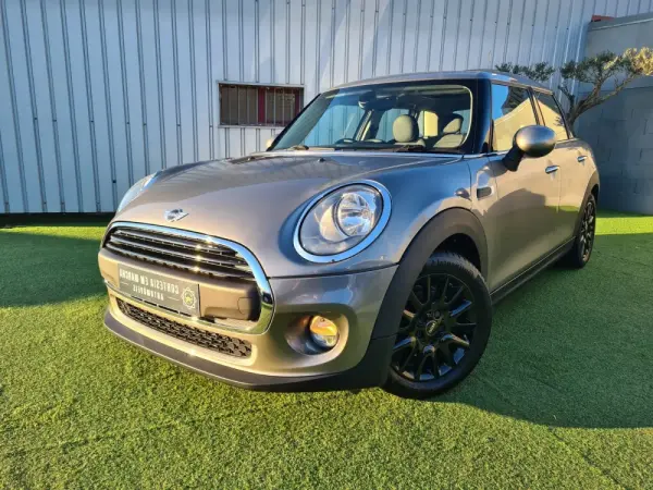 MINI 5 Portas Cooper D 1