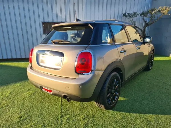 MINI 5 Portas Cooper D 3