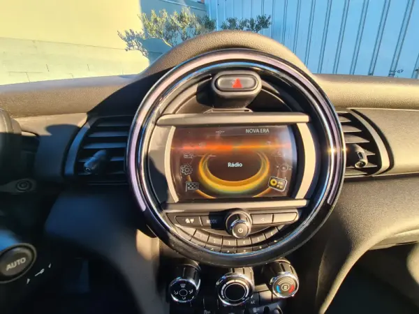 MINI 5 Portas Cooper D 8