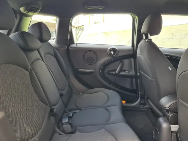 MINI Countryman Cooper D ALL4 Auto 7