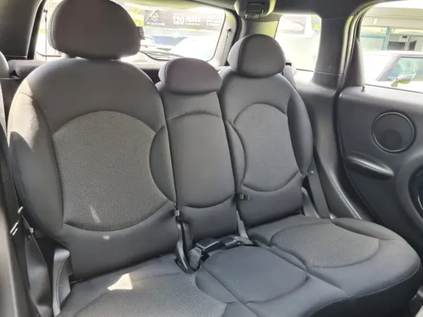 MINI Countryman Cooper D ALL4 Auto 8
