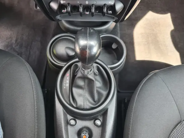 MINI Countryman Cooper D ALL4 Auto 11