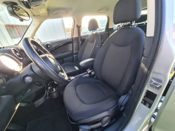 MINI Countryman Cooper D 11