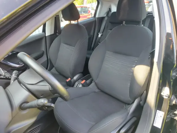 Peugeot 208 VTI Access 6