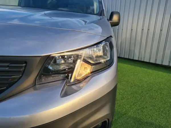 Peugeot Partner 1.5 BlueHDi Longa EAT8 6