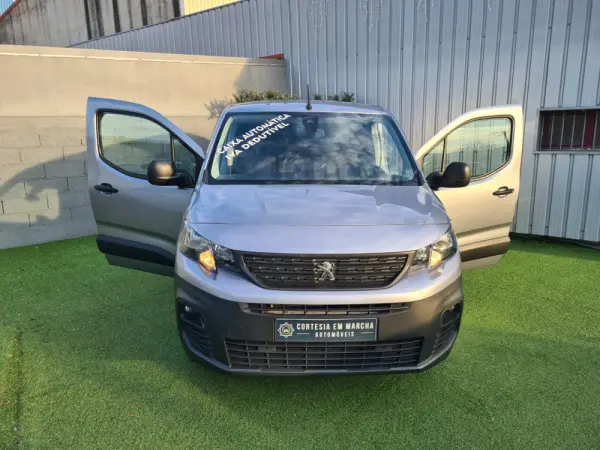 Peugeot Partner 1.5 BlueHDi Longa EAT8 21
