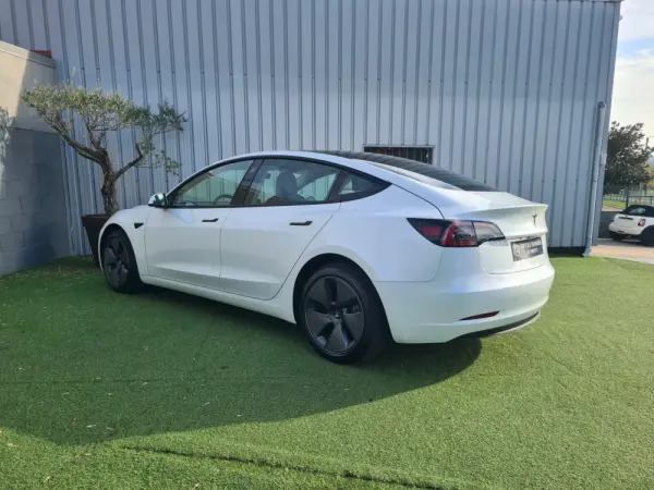 Tesla Model 3 Long Range AWD Dual Motor 3