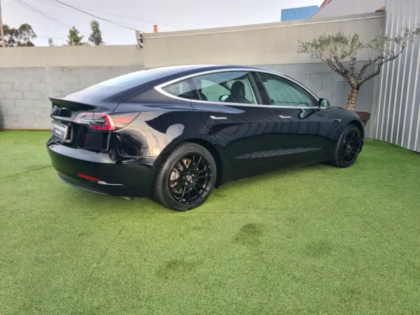 Tesla Model 3 Standard Plus 4