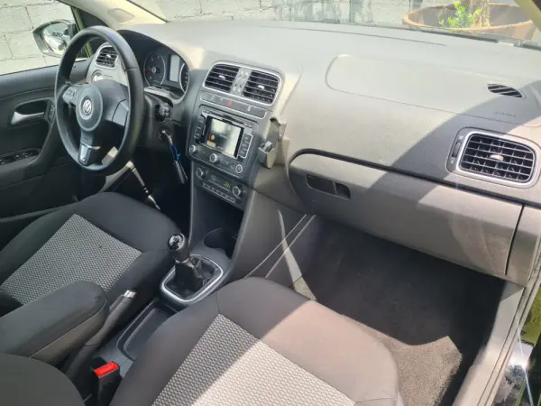 Volkswagen Polo 1.2 TDi BlueMotion 7