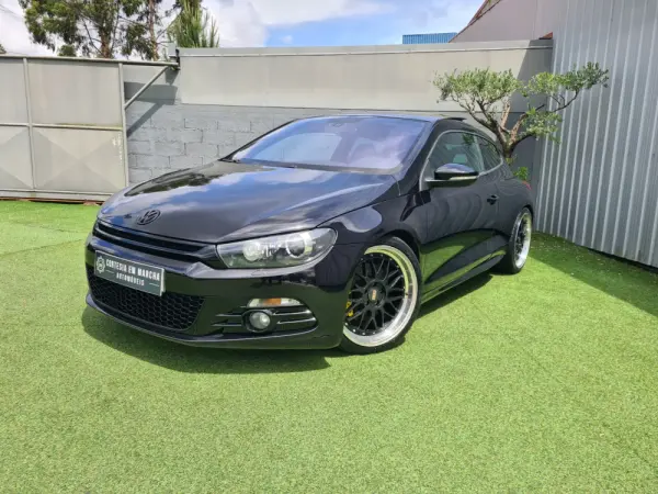 Volkswagen Scirocco 2.0 TDi R-Line 1