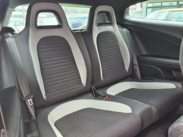 Volkswagen Scirocco 2.0 TDi R-Line 9