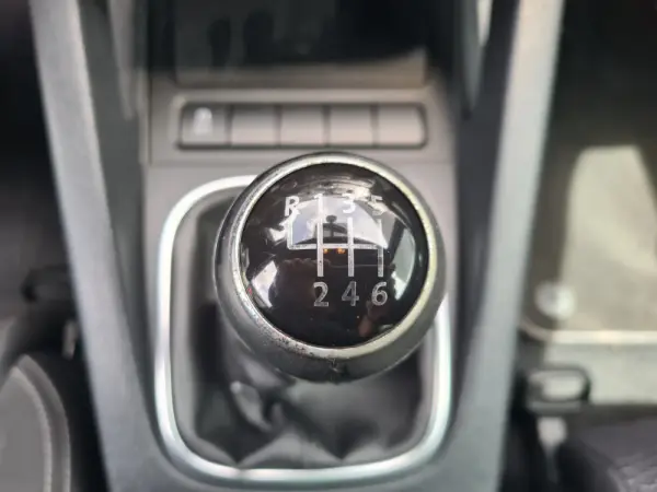 Volkswagen Scirocco 2.0 TDi R-Line 15