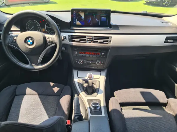 BMW 318 d Pack M 6