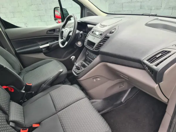 Ford Transit Connect 11