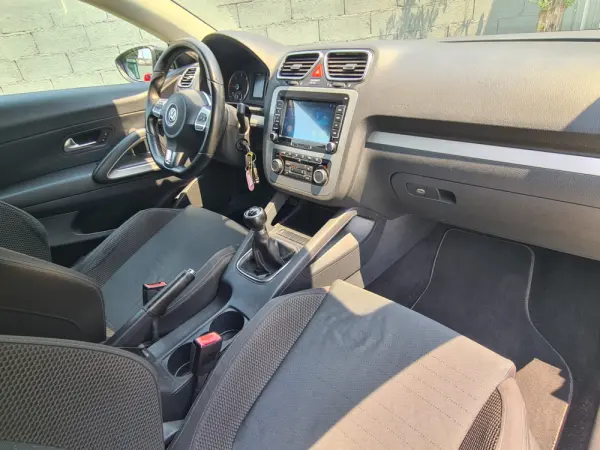 Volkswagen Scirocco 2.0 TDI 6