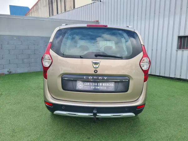 Dacia Lodgy 1.5 Blue dCi Stepway 7L 10