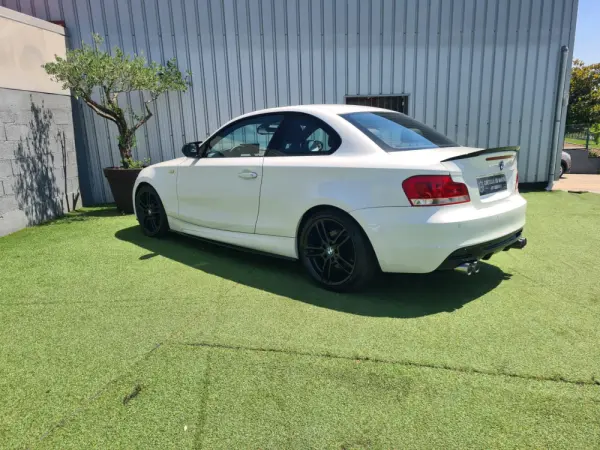 BMW 118 d Limited Edition Lifestyle c/ M Sport Pack 3
