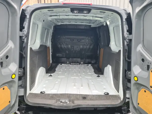 Ford Transit Connect 13