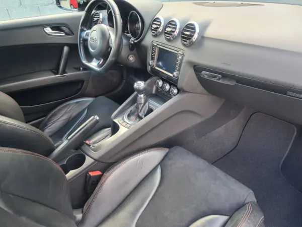 Audi TT Coupé 2.0 TDI quattro 6