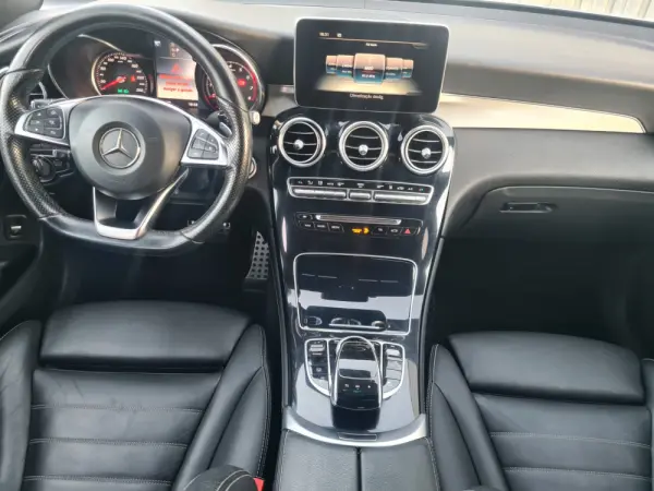 Mercedes-Benz GLC 350 e Coupé AMG Line 4-Matic 6