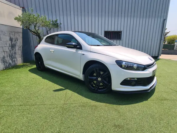 Volkswagen Scirocco 2.0 TDI 2
