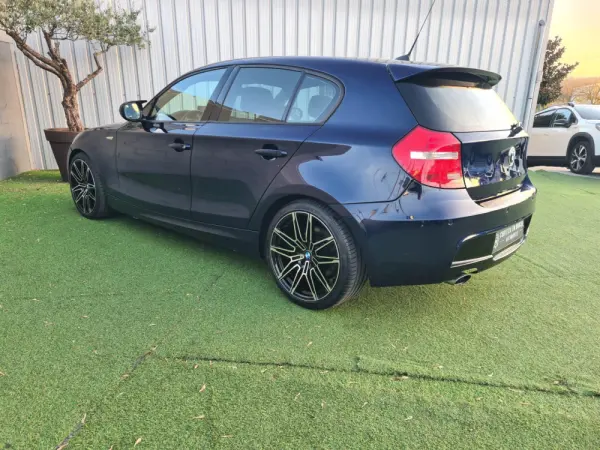 BMW 118 d Pack M 4