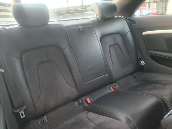 Audi A5 2.0 TDI S-line 10