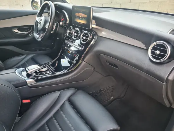 Mercedes-Benz GLC 350 e Coupé AMG Line 4-Matic 7