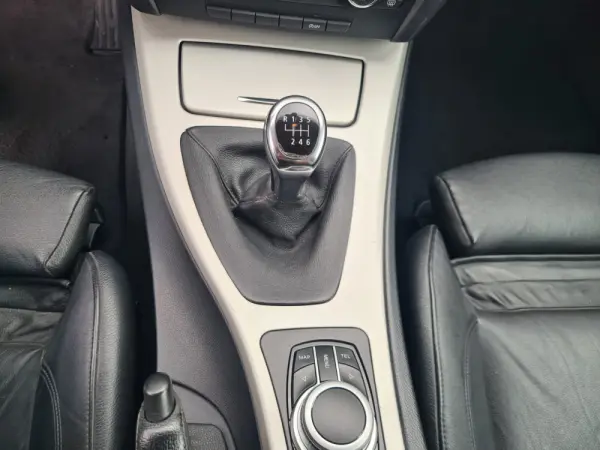 BMW 320 d Coupe 8
