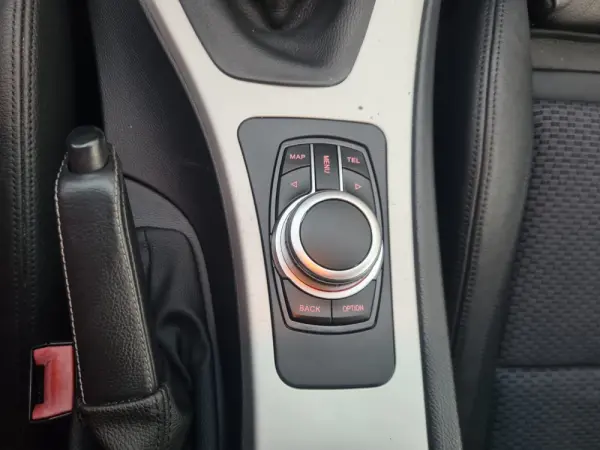 BMW 320 d Sport Line 10