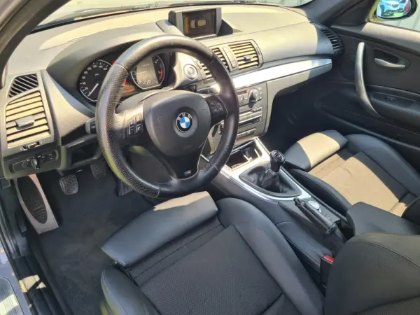 BMW 118 d Pack M 5