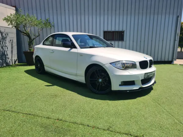 BMW 118 d Limited Edition Lifestyle c/ M Sport Pack 2