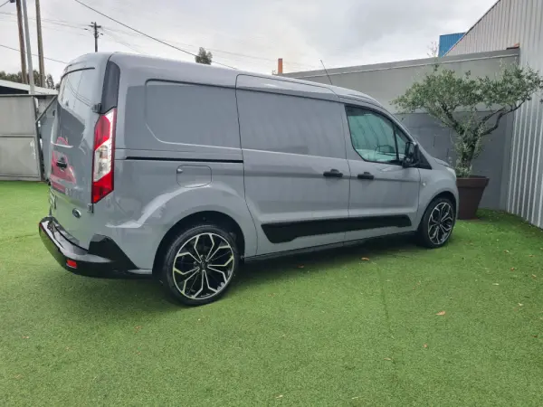 Ford Transit Connect 3