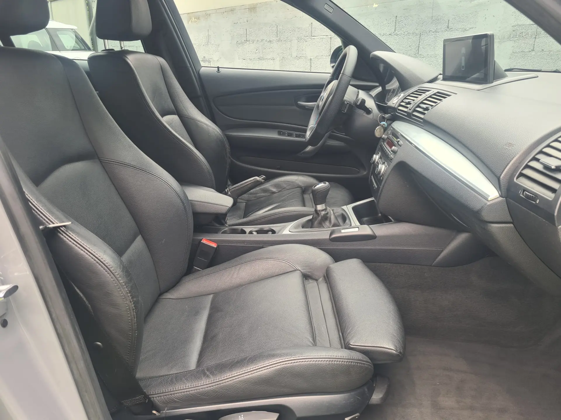 BMW 118 d Pack M 7