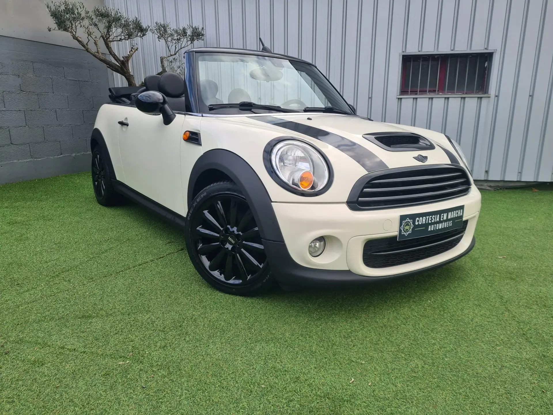 MINI Cabrio Cooper D 2