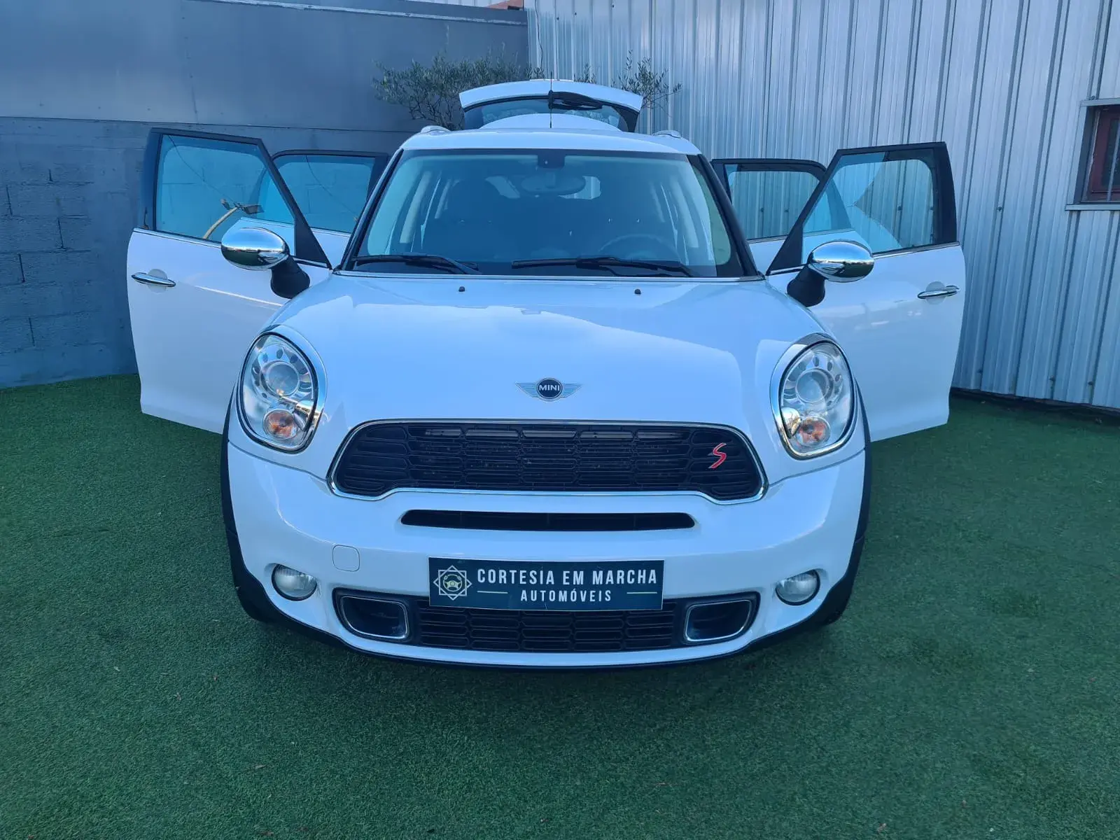 MINI Countryman Cooper SD ALL4 Auto 21