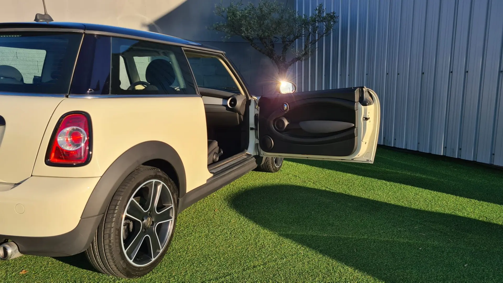 MINI 3 Portas One D 6