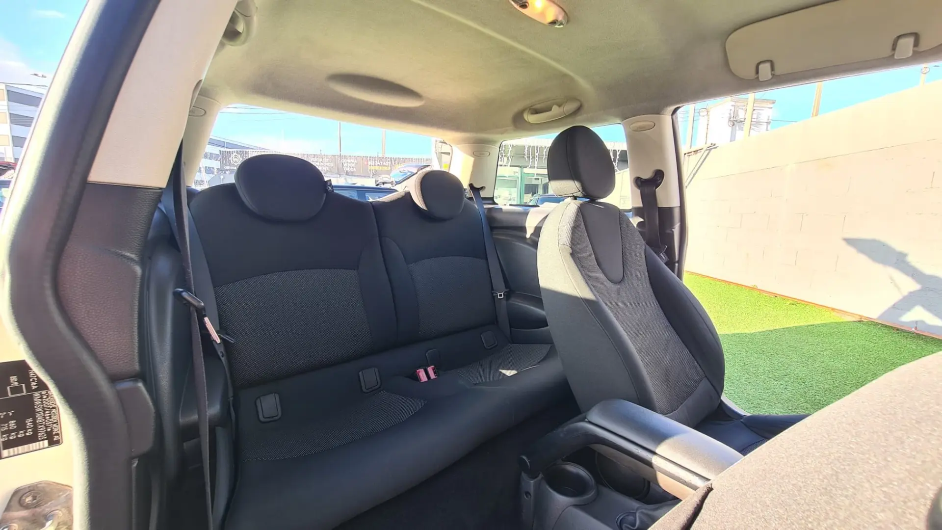 MINI 3 Portas One D 12