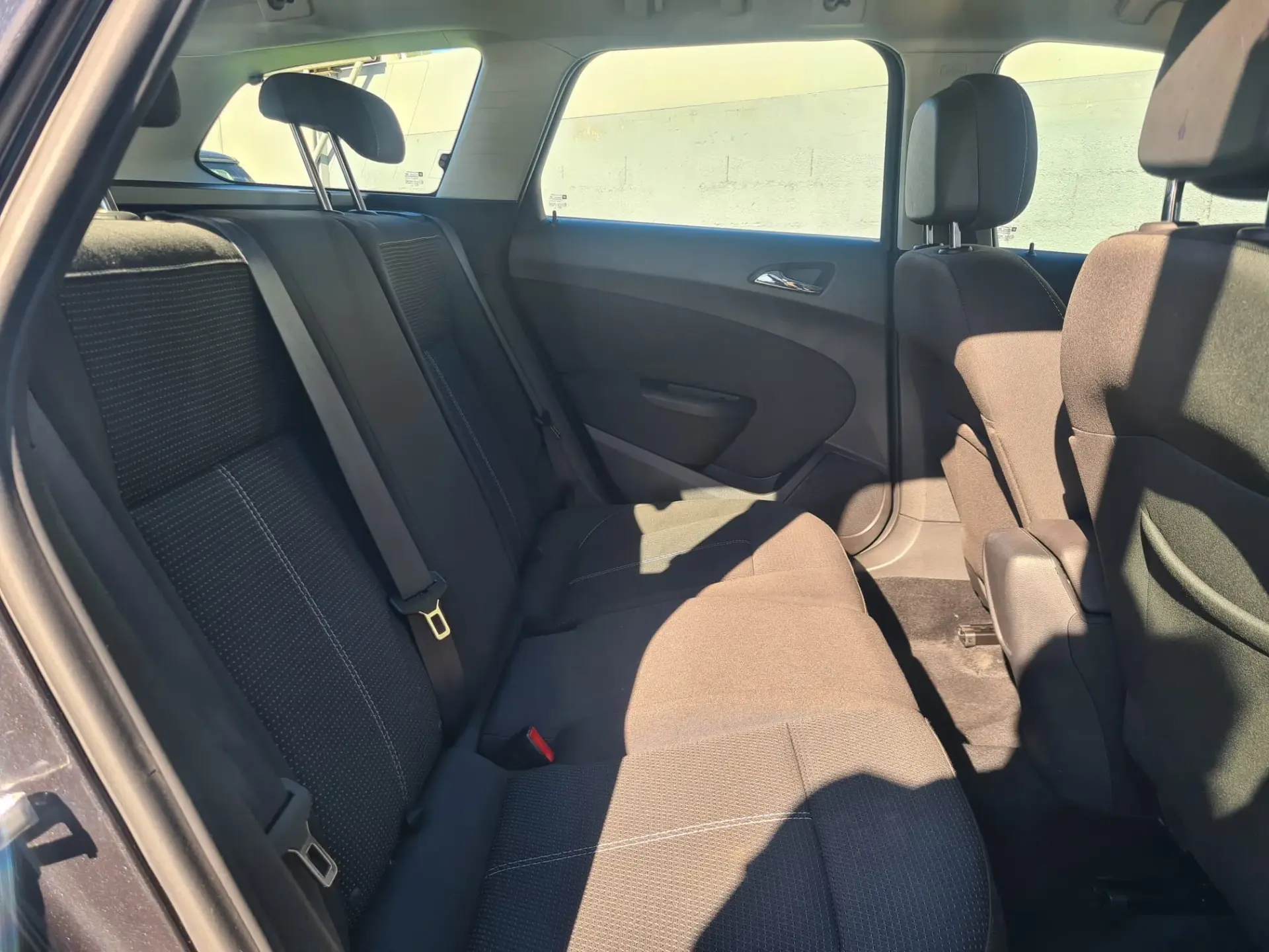 Opel Astra Sports Tourer 1.6 CDTI Business Edition S/S 11