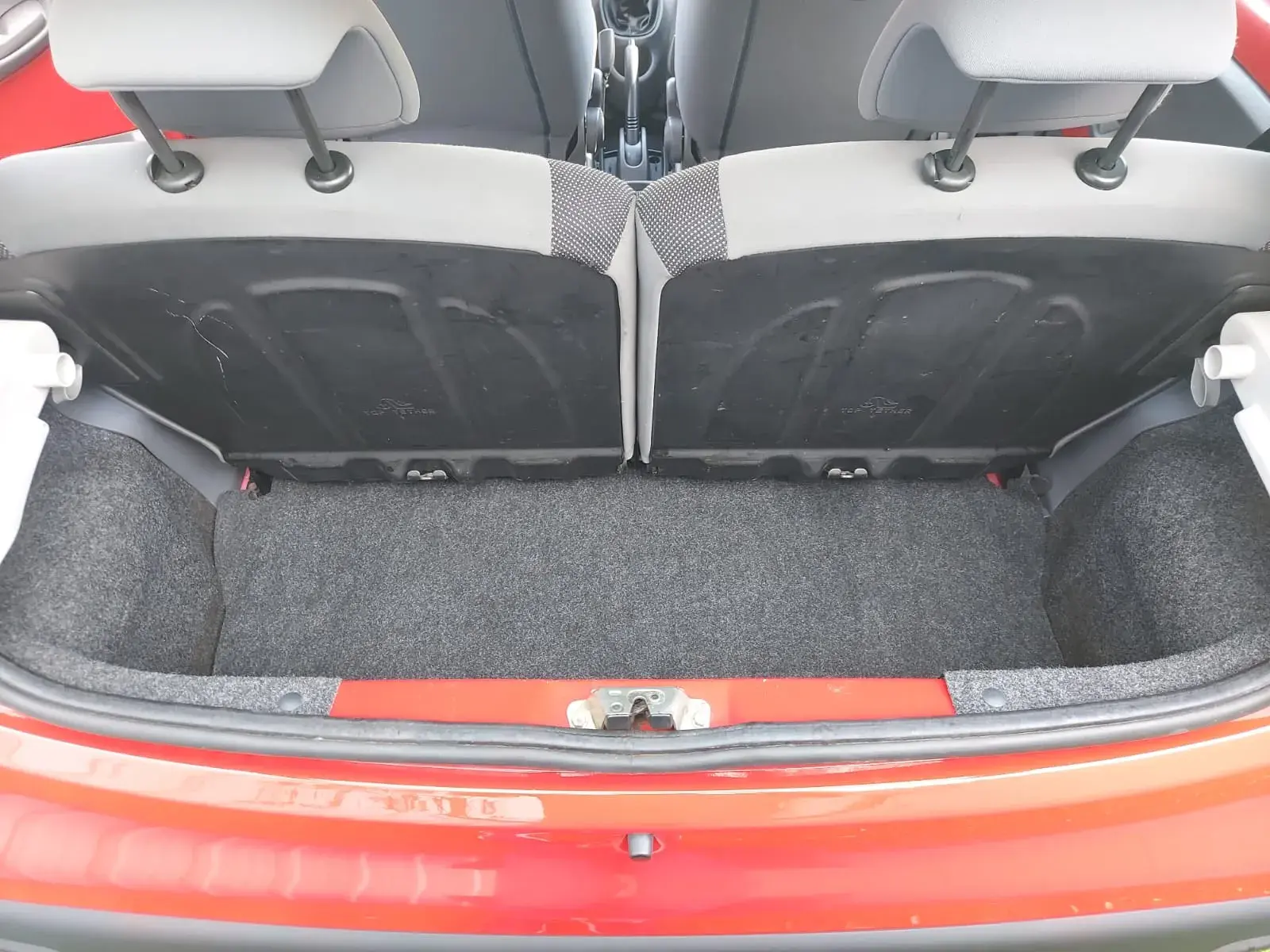 Peugeot 107 1.0 Trendy 9