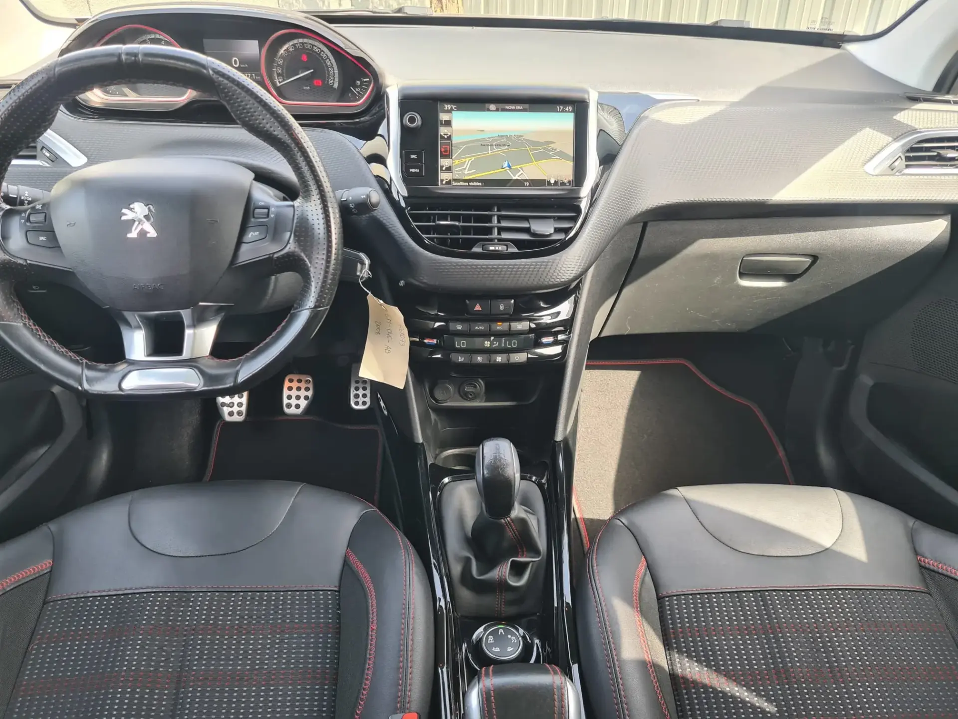 Peugeot 2008 1.2 PureTech GT Line 6