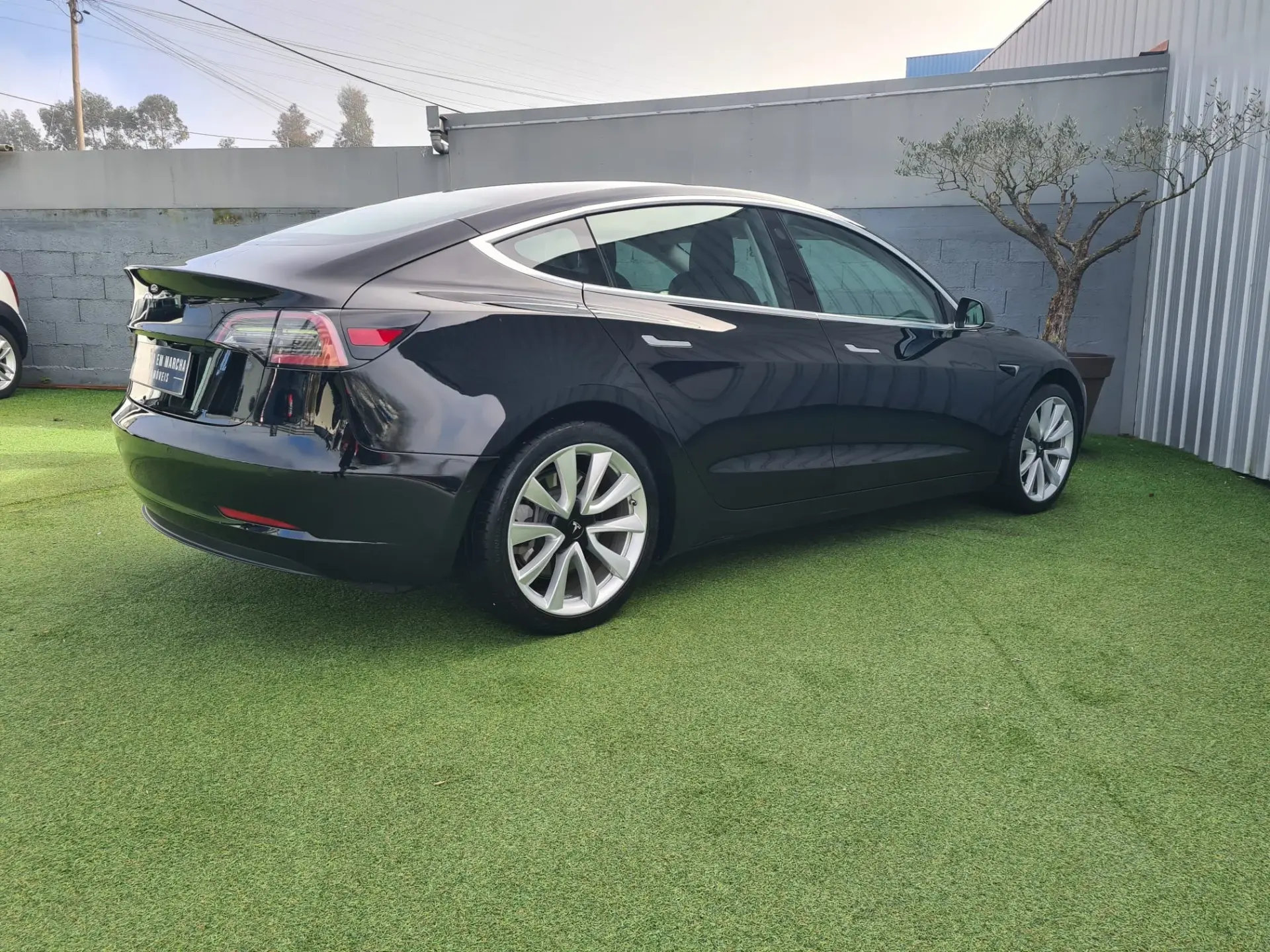 Tesla Model 3 Standard Range Plus RWD 4