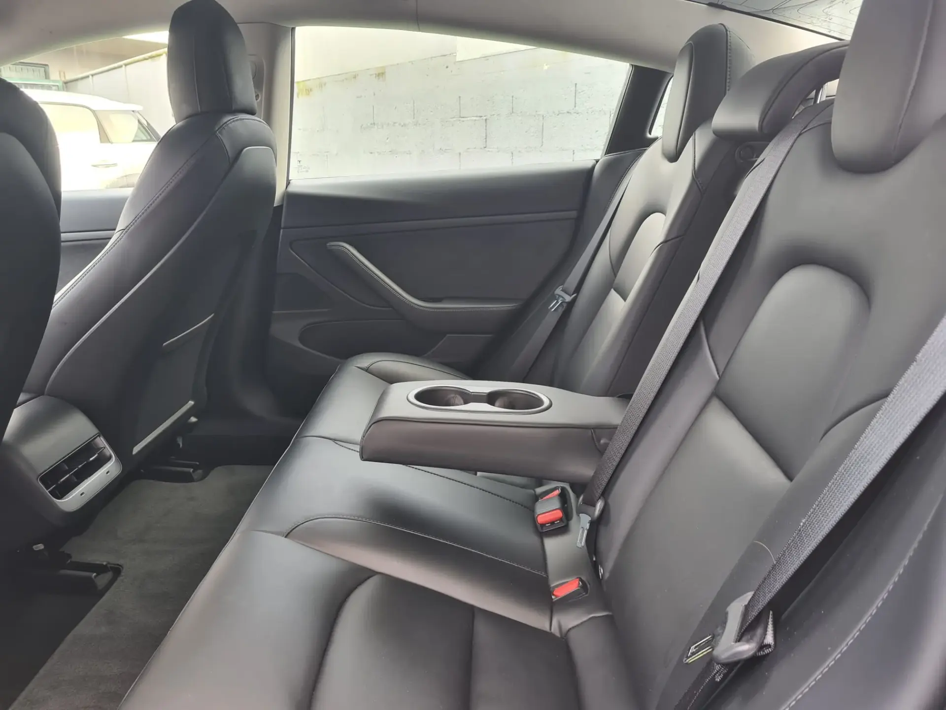 Tesla Model 3 Standard Range Plus RWD 8