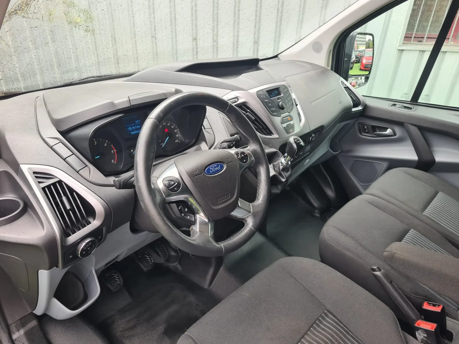 Ford Transit Custom 250L1 2.2 TDCi H1-Tecto Baixo Ambiente 5