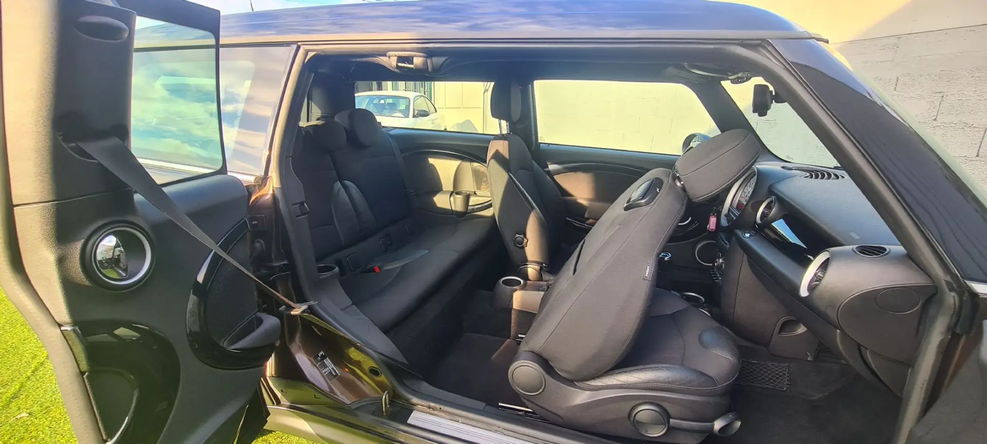 MINI Clubman Cooper D 1.6 14
