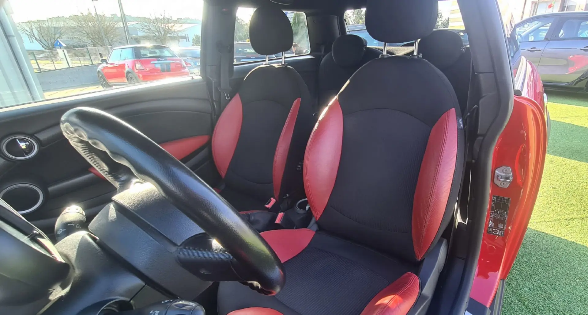 MINI 3 Portas Cooper D 1.6 17