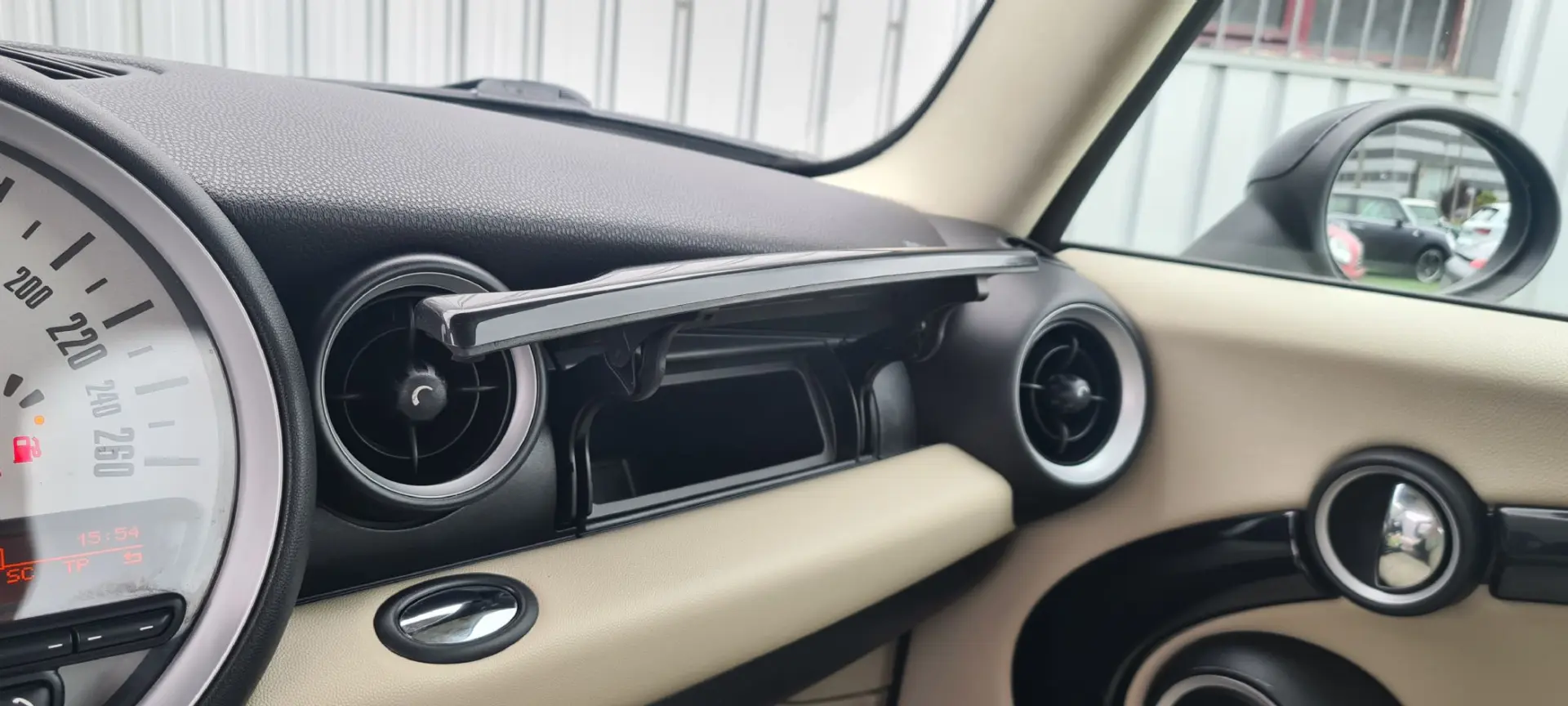 MINI 3 Portas One D 1.6 11